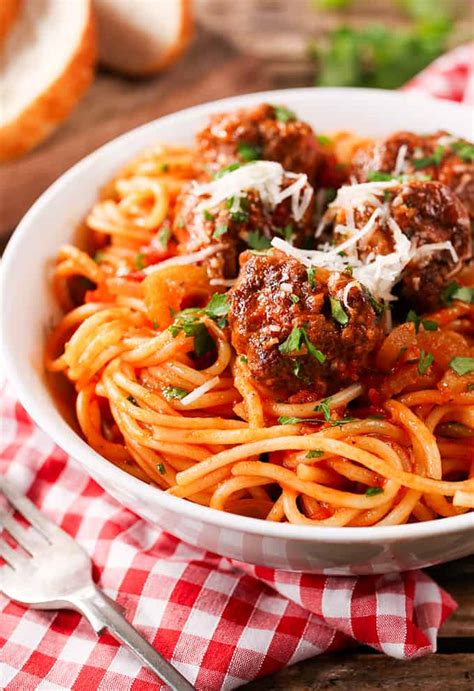 Spaghetti And Meatless Meatballs Recipe Newbritawaterchiller