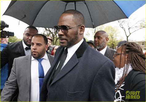 R Kelly Found Guilty Of Sex Trafficking Photo 4633882 Pictures Just Jared