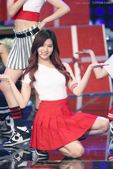 Netizens Praise The Ultimate Beauty Of This Idol Daily Korean Showbiz News