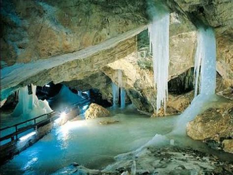 Demänovská ľadová Jaskyňa Spoznajte Jaskyne Na Slovensku Scenery