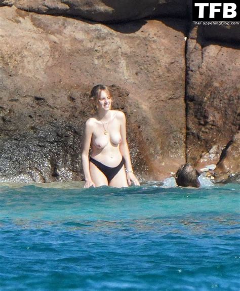 Maya Hawke Goes Nude For A Dip In St Barts 111 Photos PinayFlixx