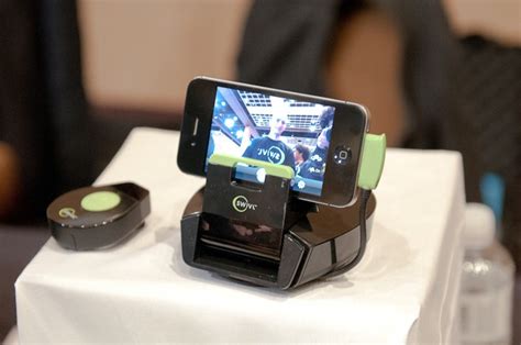 hands on with swivl the automated cameraman for your iphone [ces 2012] cult of mac