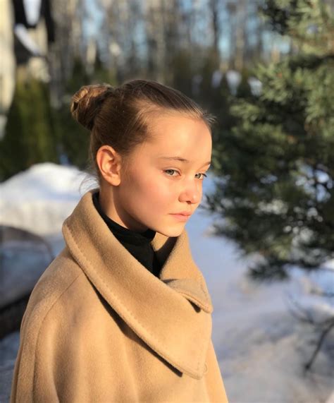 Evelina Chernakova On Instagram “Весна не за горами 🌝🌱💦1 Or 2 3 10 ⁉️ Photooftheday