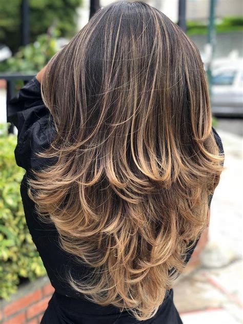 Trendy Hairstyles And Haircuts For Long Layered Hair To Rock In 2019 Long Hair Cuts Haircuts