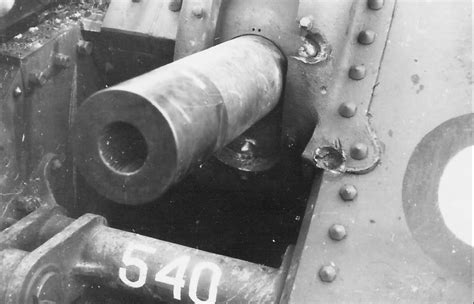 75 мм пушка Sa32 французского танка Char B1 Bis № 540 заклиненная от