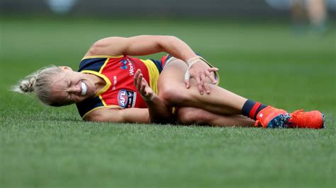 Aflw Injuries Acl Risks Are Still High For Women Herald Sun