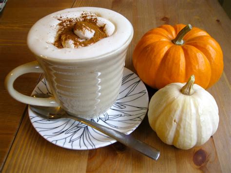 homemade pumpkin spice latte recipe hgtv