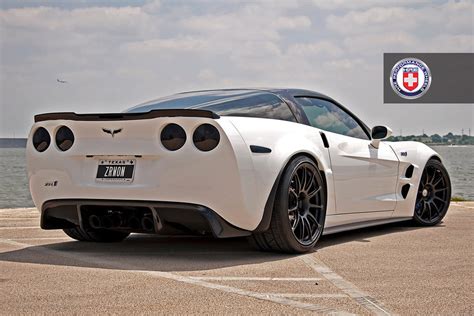 White Corvette Zr1 On Hre P43s