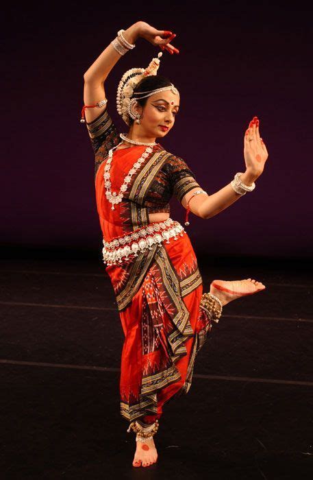 Danses Indiennes Danseuse Indienne Indien Danses Du Monde