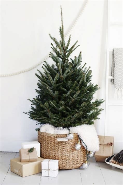 15 Small Christmas Trees Decorated Ideas For Mini Holiday Trees To