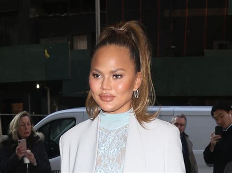 chrissy teigen s bikini model photos are so different from her now sheknows