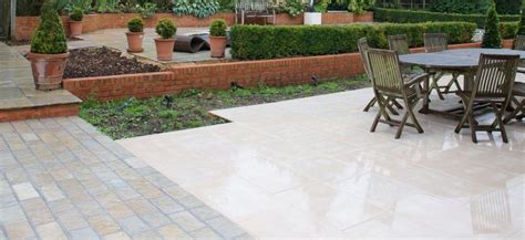 The average size patio is between 250 and 320 square feet, with an average cost of between $2,050 and $8,000 installed. How Much Does A 20x20 Paver Patio Cost - Patio Ideas