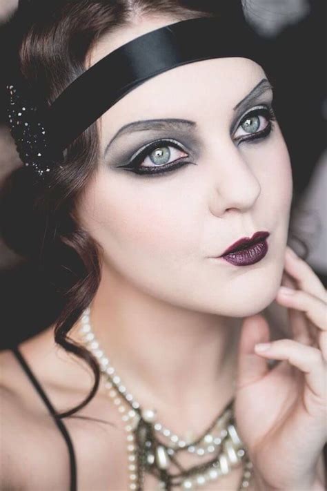 Unique And Fashion S Makeup Retro Art You Worth Trying In