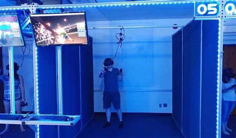 inside ctrlv a futuristic new virtual reality arcade in waterloo