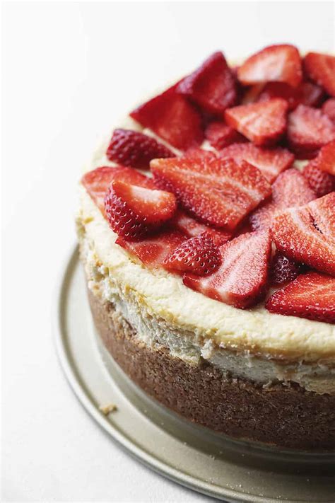 Fill any baking pan about halfway up with water and place it on the oven's lower rack. 6 Inch Keto Cheesecake Recipe - Keto Cheesecake New York ...