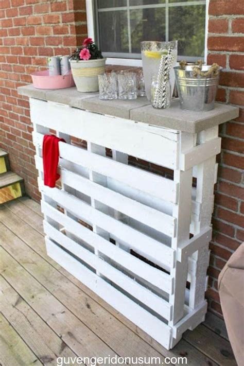 21 Diy Pallet Bar Ideas You Can Make At Home In 2023