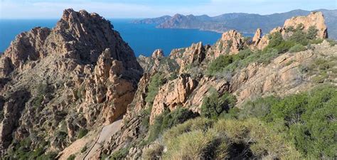 Un fond d'écran est une image qui est utilisée comme surface du bureau pour décorer l'interface graphique d'un au fond de l'écran le web des fonds d'ecran couleur océan. #Fonds #Ecrans #Lanscapes #Corse #Corsica http://Cargese ...