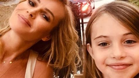 Amanda Holdens Photo Of Lookalike Daughter Hollie Surprises Fans See Why Hello