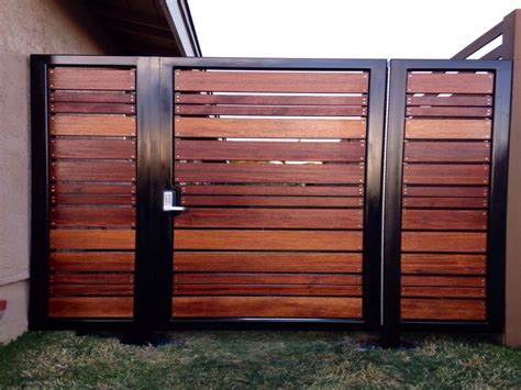 Most people don't know you can simply pressure wash wooden fence posts and boards to get. Fences: Modern Wooden Fences And Gates Patio Fence Designs ...