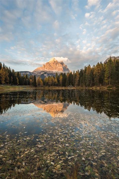 Beautiful Sunset Landscapes In Lake Antorno Lago D`antorno Autumn