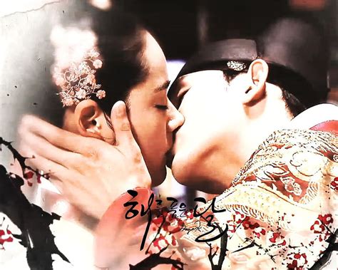 Beautiful The Moon Embracing The Sun Fanmade Han So Hee Hd Wallpaper Pxfuel