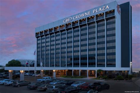 Hotel Crowne Plaza San Antonio Airport In San Antonio Hotel De