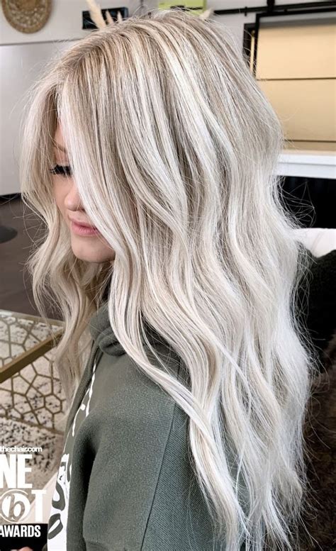Pin By Kate On Bl Nde In Icy Blonde Hair Blonde Hair Blonde
