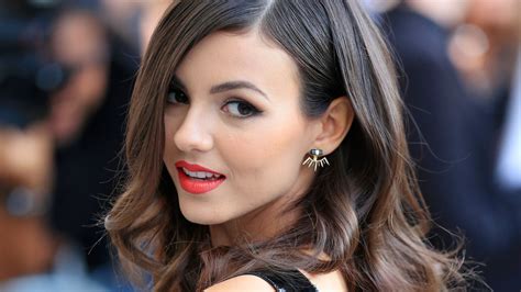 Victoria Justice Gorgeous Hd Celebrities K Wallpapers Images Backgrounds Photos And Pictures