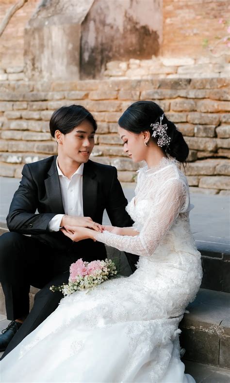 rekomendasi bulan menikah di indonesia lovary custom ring specialist