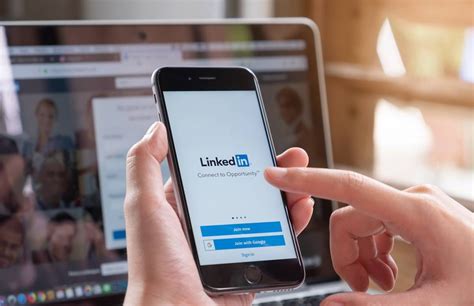 How To Attract A Job Recruiter Using Linkedin Next Avenue