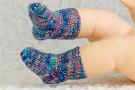 From beginner knitting patterns for baby cardigans to more experienced patterns with lace and cables. Knit Newborn Baby Socks FREE Knitting Pattern
