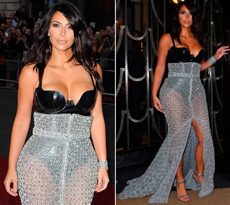 Roupa ousada de Kim Kardashian chama atenção durante evento