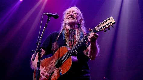 Willie Nelson In The Rock And Roll Hall Of Fame 10 Of His Best Rock