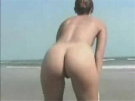 Girl Lost Bet Had To Strip On Beach Xnxx
