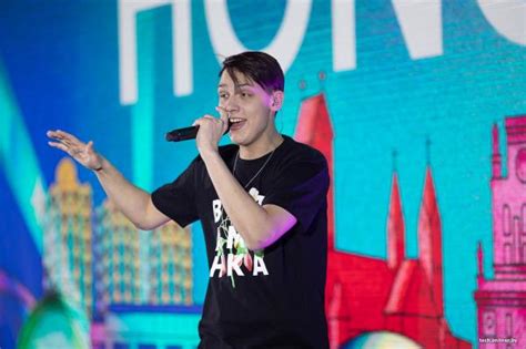 Суд московского района минска удовлетворил ходатайство прокурора и назначил музыканту тиме белорусских. Тайны личной жизни Тимы Белорусских (жена, дети ...