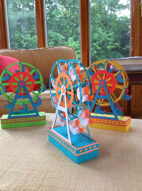 Papercrafts And Other Fun Things A Paper Ferris Wheel That Really Spins