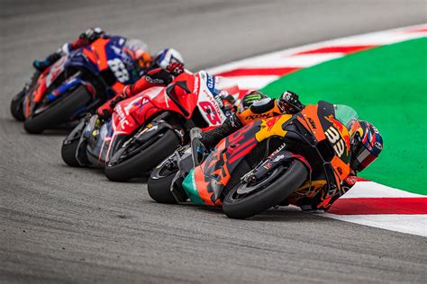 Watch his journey from 'tiny south african kid' to motogp™ race. Brad takes eleventh place in tricky #CatalanGP - Brad ...