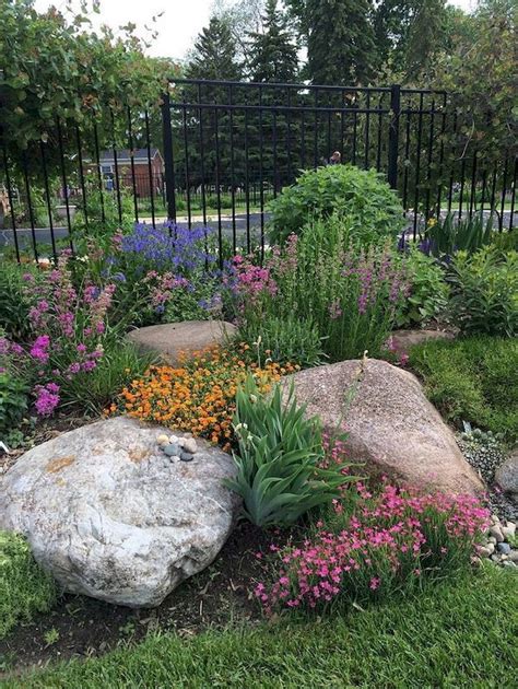72 Beauty Front Yard Rock Garden Landscaping Ideas Page