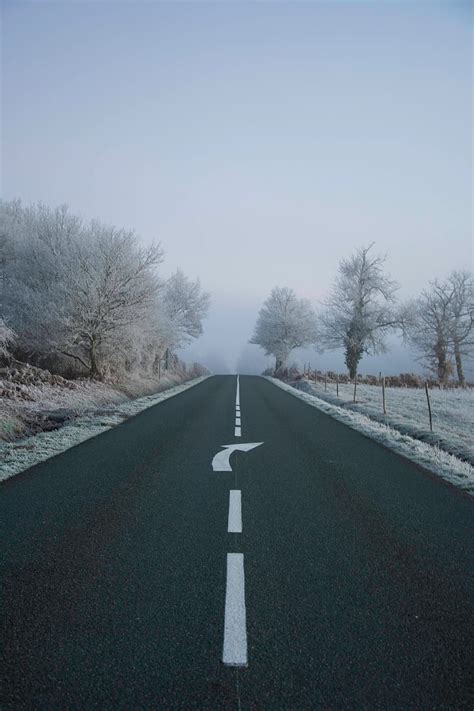 Road Fog Asphalt Arrow Frost Marking Hd Phone Wallpaper Peakpx