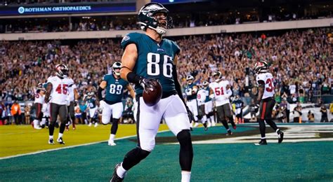 Cardinals Acquire Tight End Zach Ertz In Trade With Eagles