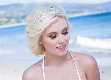 Five Beach Wedding Makeup Tips
