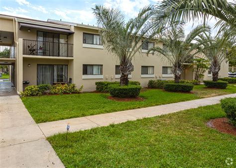 Legacy Vista Palms Apartments For Rent In Miami Fl