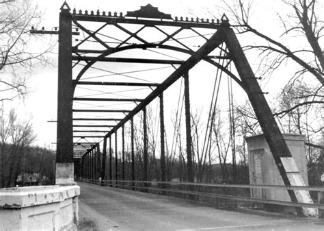 Actual construction started in 1972, on hwy. Bridgehunter.com | Spencer Bridge