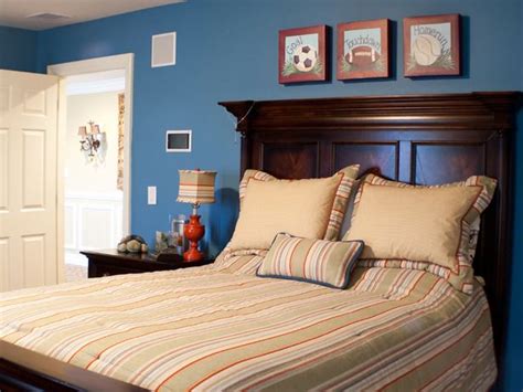 The muted blue and white color scheme gives a calming and cool feel, while the mix of patterns bring a enjoy creating a bedroom full of your little boy's personality with these 20 boys bedroom ideas for toddlers. Traditional Kids-rooms from on HGTV | Boys room blue ...