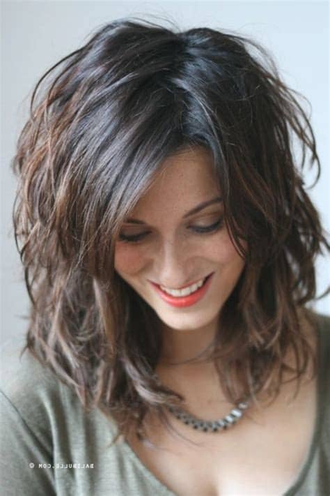 Coupe cheveux mi long | Coiffure simple et facile