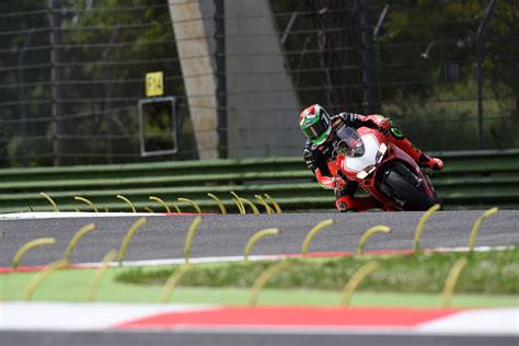 2015 Ducati Panigale R In Action Video And 75 Super Sexy Pictures