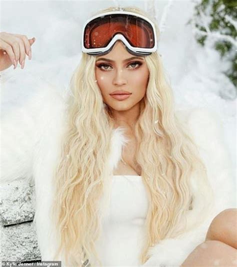 Kylie Jenner Looks Like A Snow Bunny In Ski Goggles Kylie Jenner
