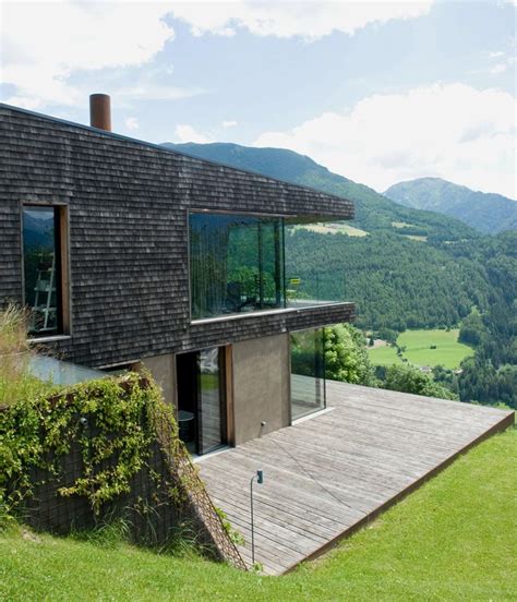 20 House Built Into Slope Decoomo