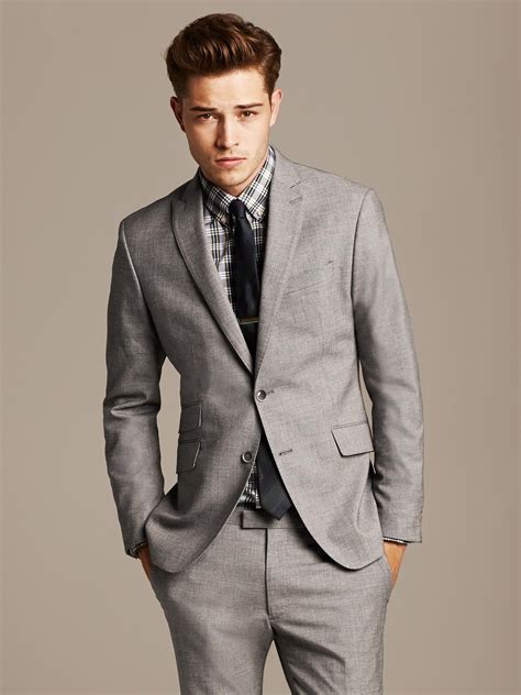 A patch pocket is a single extra piece of cloth, sewn directly onto the front of the coat. Lyst - Banana Republic Modern Slim-fit Grey Suit Jacket in ...