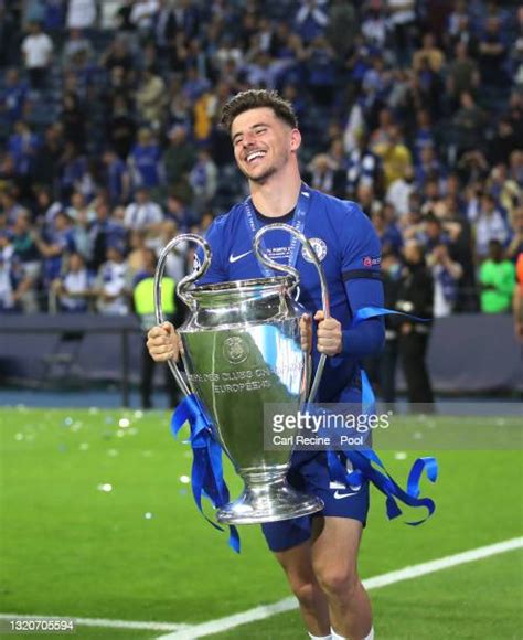 Chelsea Trophy Photos And Premium High Res Pictures Getty Images